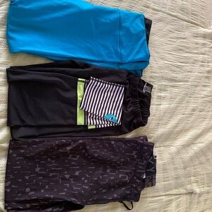 Roxy and Volcom  Surf leggings (3 size M)